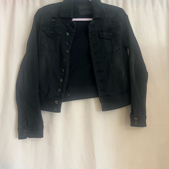 Blank NYC Black Cropped Jean Jacket - Picture 1 of 7
